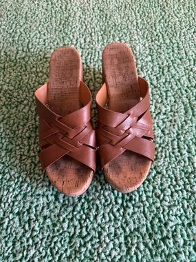Kork-Ease Charis Brown Woven Leather Slide Heeled Sandals Size 9